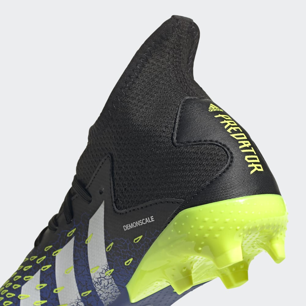 Botas de fútbol para terreno firme adidas Predator Freak 3 FG J para niños Negro/Blanco/Amarillo