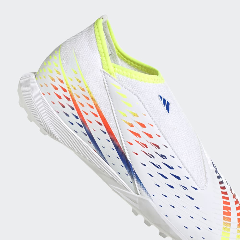 Botas de fútbol para césped adidas Predator Edge 3 Laceless TF J para niños, color blanco