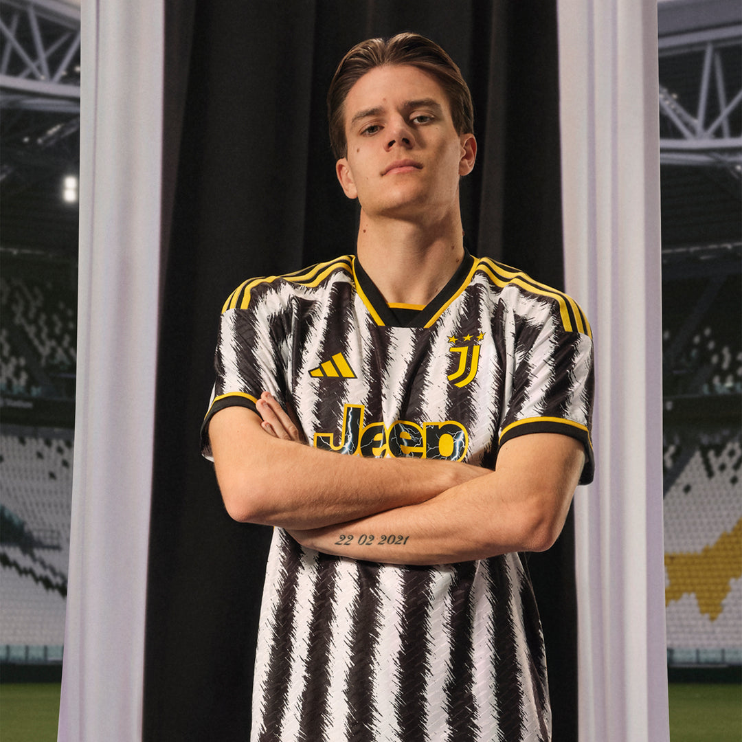 Camiseta adidas Juventus Local Auténtica 2023