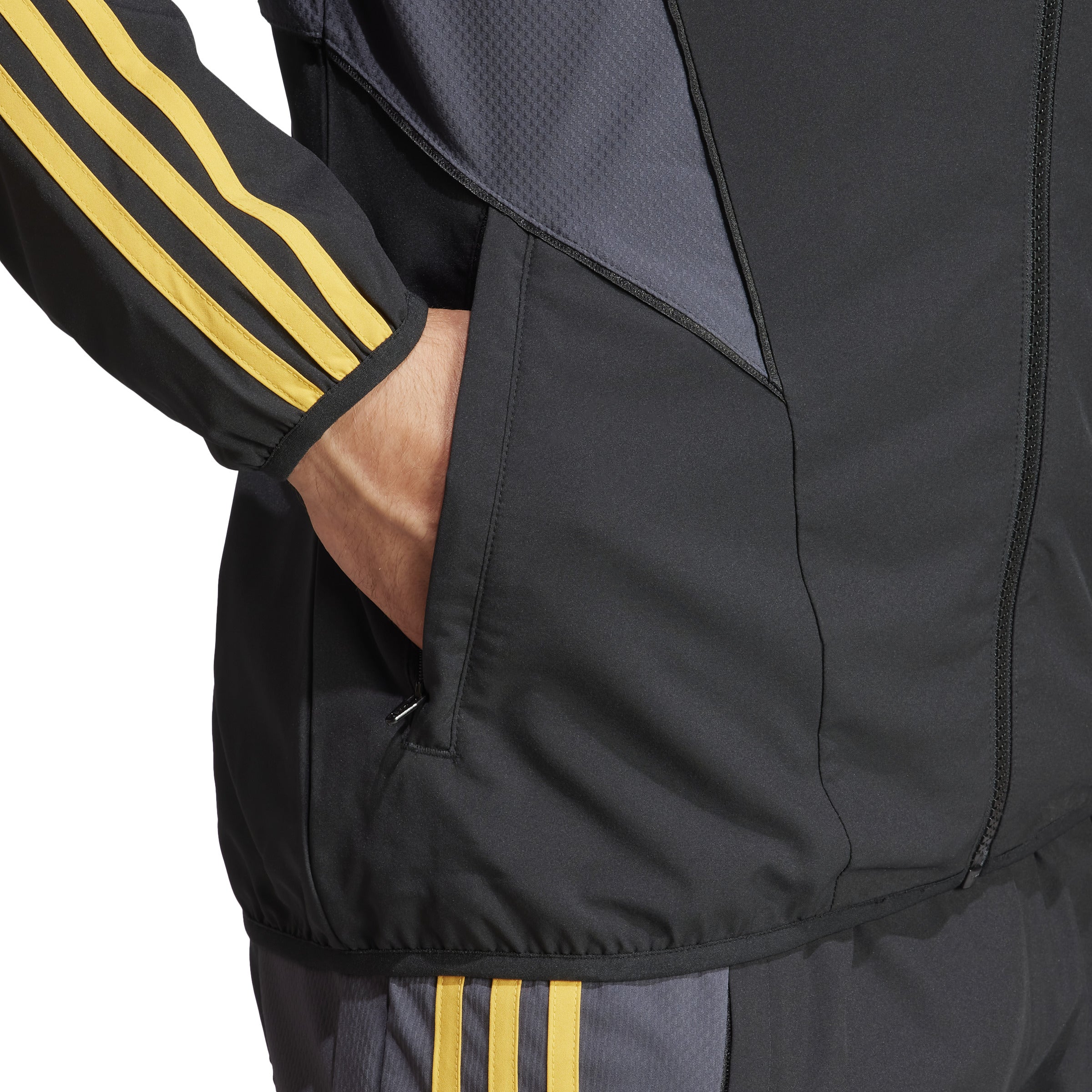 adidas Real Madrid EU Anthem Jacket 23 24 Best Buy Soccer Team s Store