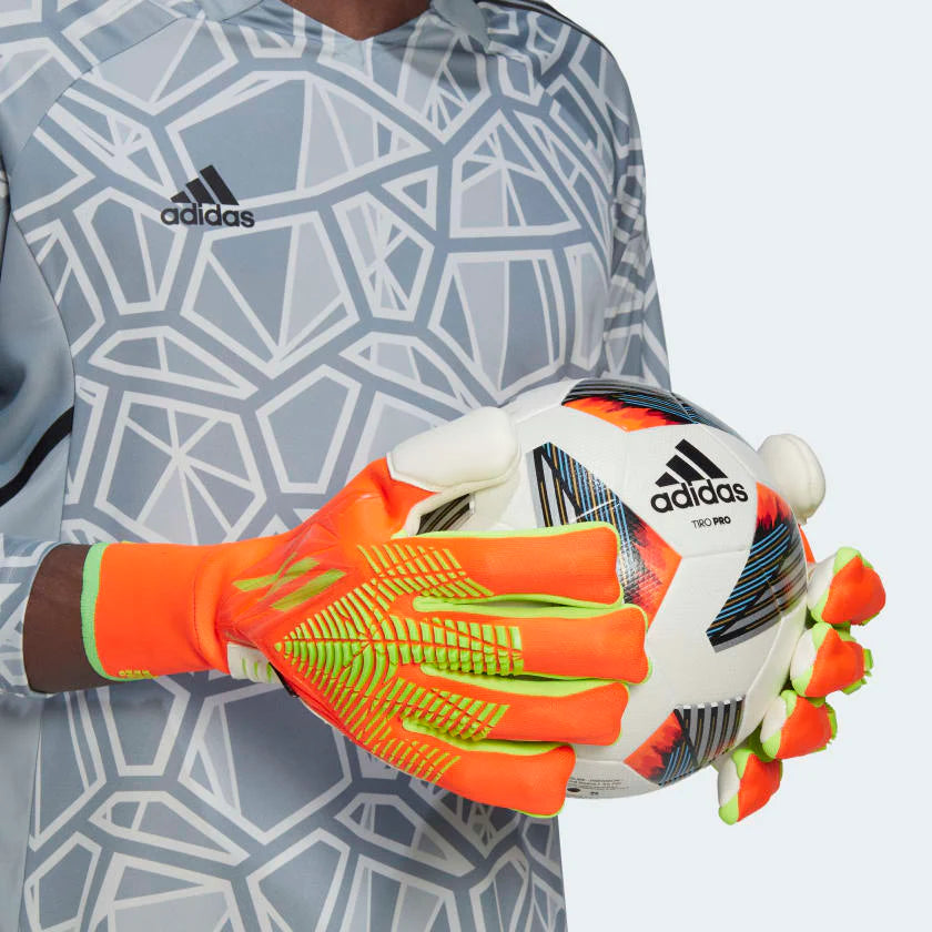 adidas Predator Edge Fingersave Pro Goalkeeper Gloves Solar Red/Solar Green