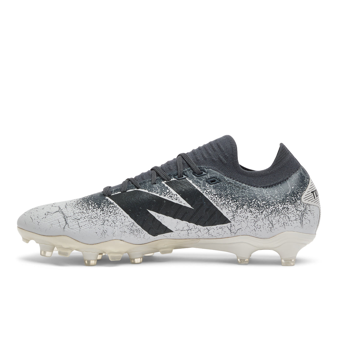 Zapatillas New Balance Tekela Pro Low Laced FG V4+ para terreno firme