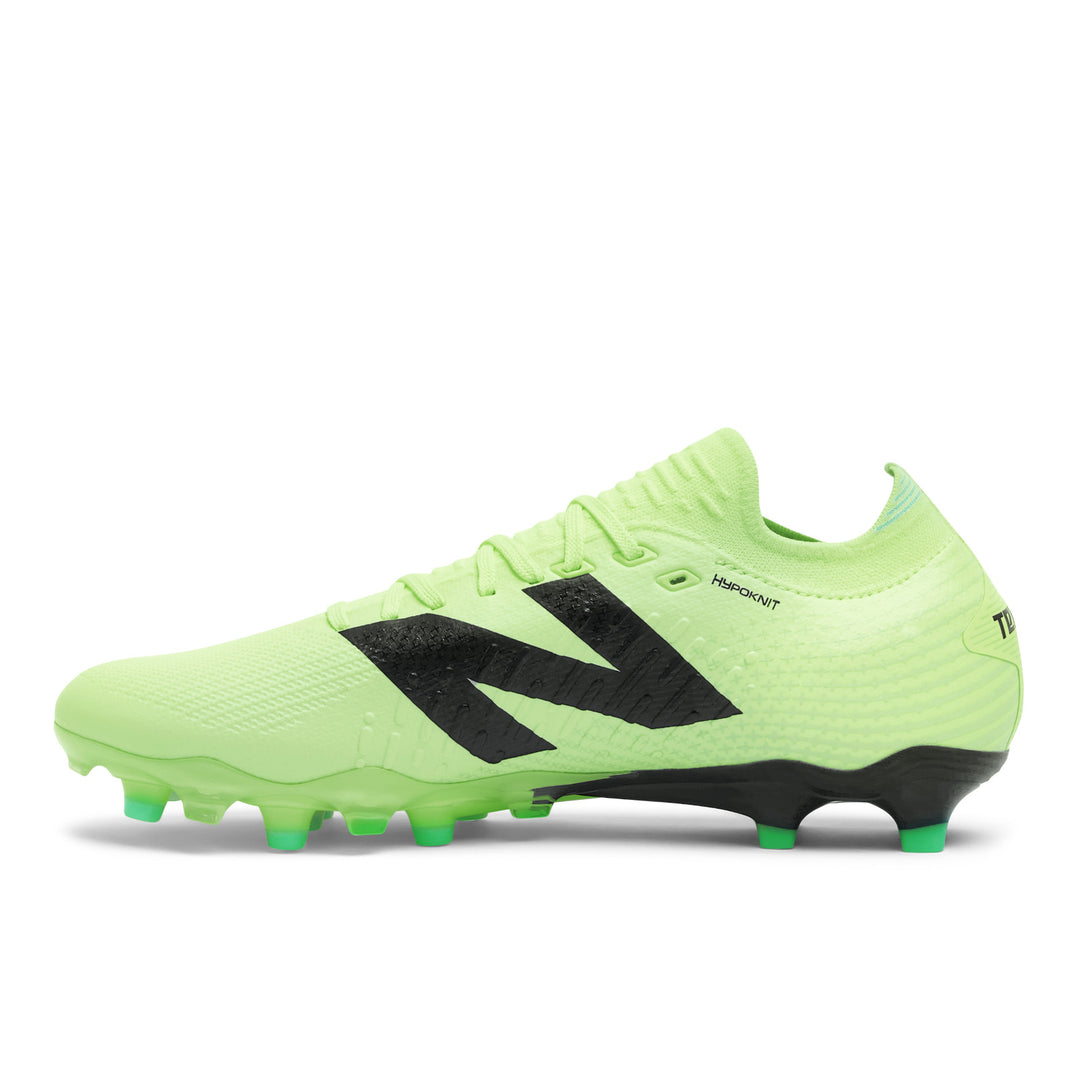 New Balance Tekela Pro Low Laced FG V4+ Terreno Firme