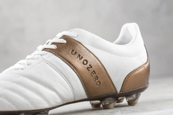 Botas de fútbol para superficies firmes Unozero FG Modelo 1.0 Blanco