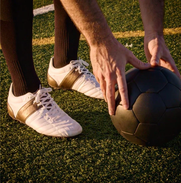 Botas de fútbol para superficies firmes Unozero FG Modelo 1.0 Blanco