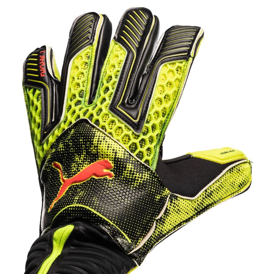 PUMA Goalkeeper Gloves Future Grip 18.1 - Yellow