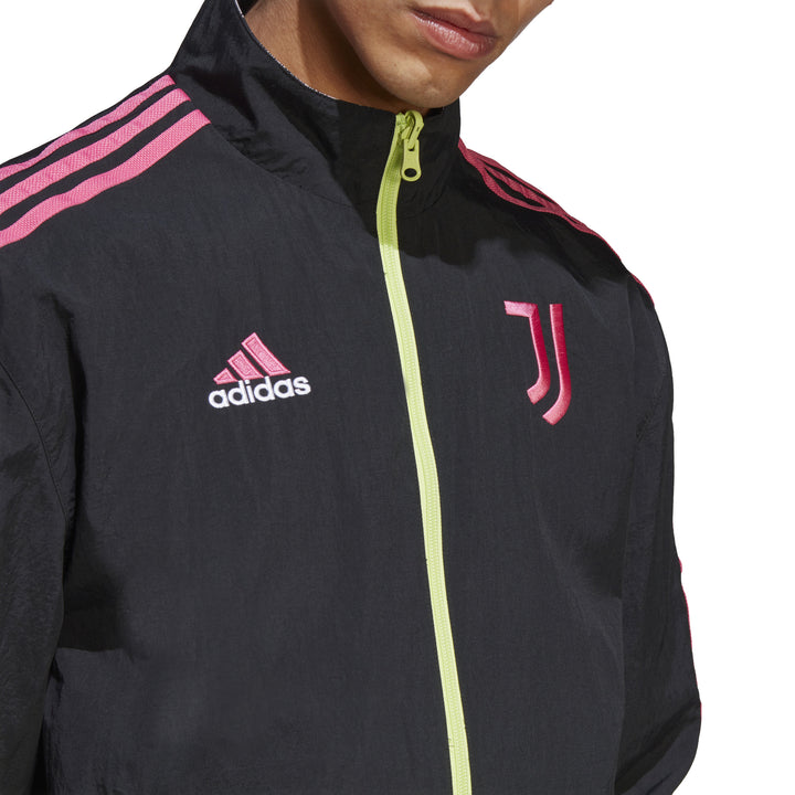 Chaqueta con el himno de la Juventus de adidas